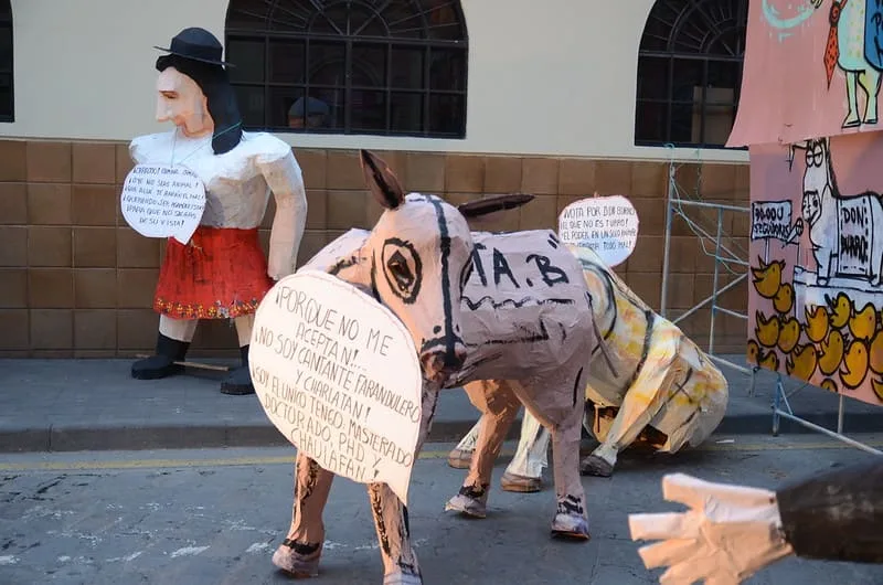 Quema de Año Viejos en Ecuador: Como Manifestación Artística