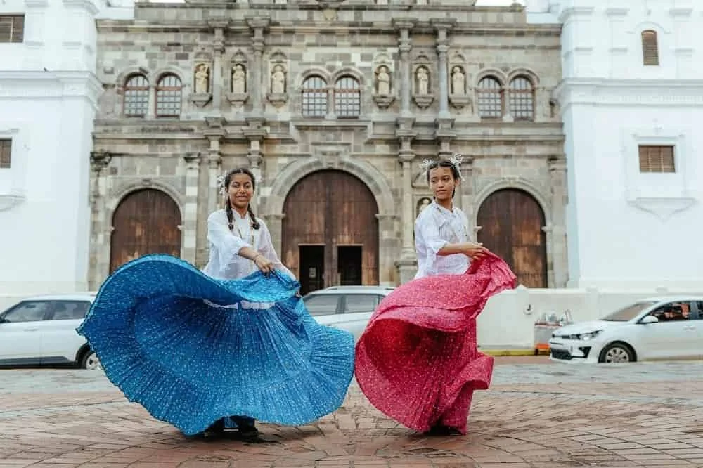 Danzas del Ecuador: Nuestras Tradiciones Ancestrales